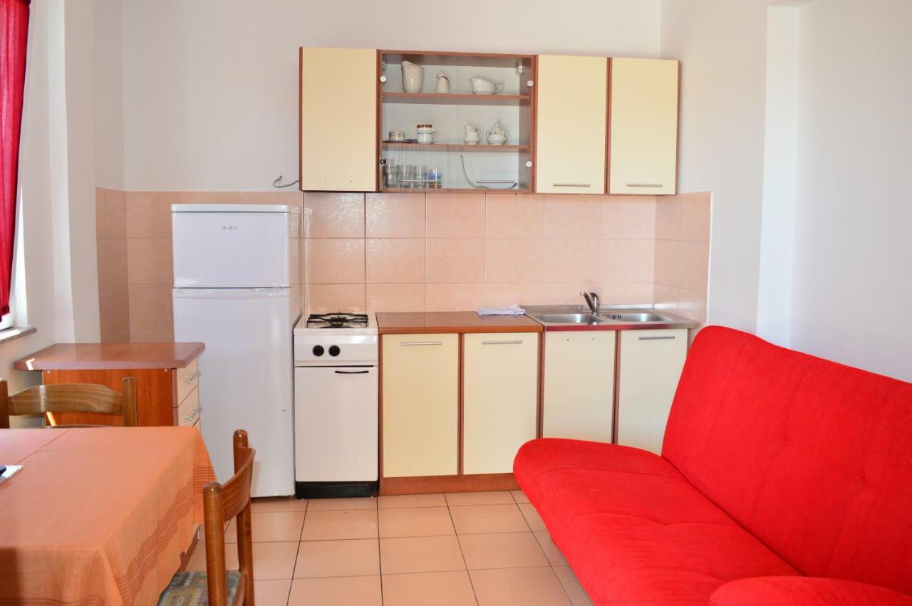 Apartmani Macak II 诺瓦利娅 外观 照片