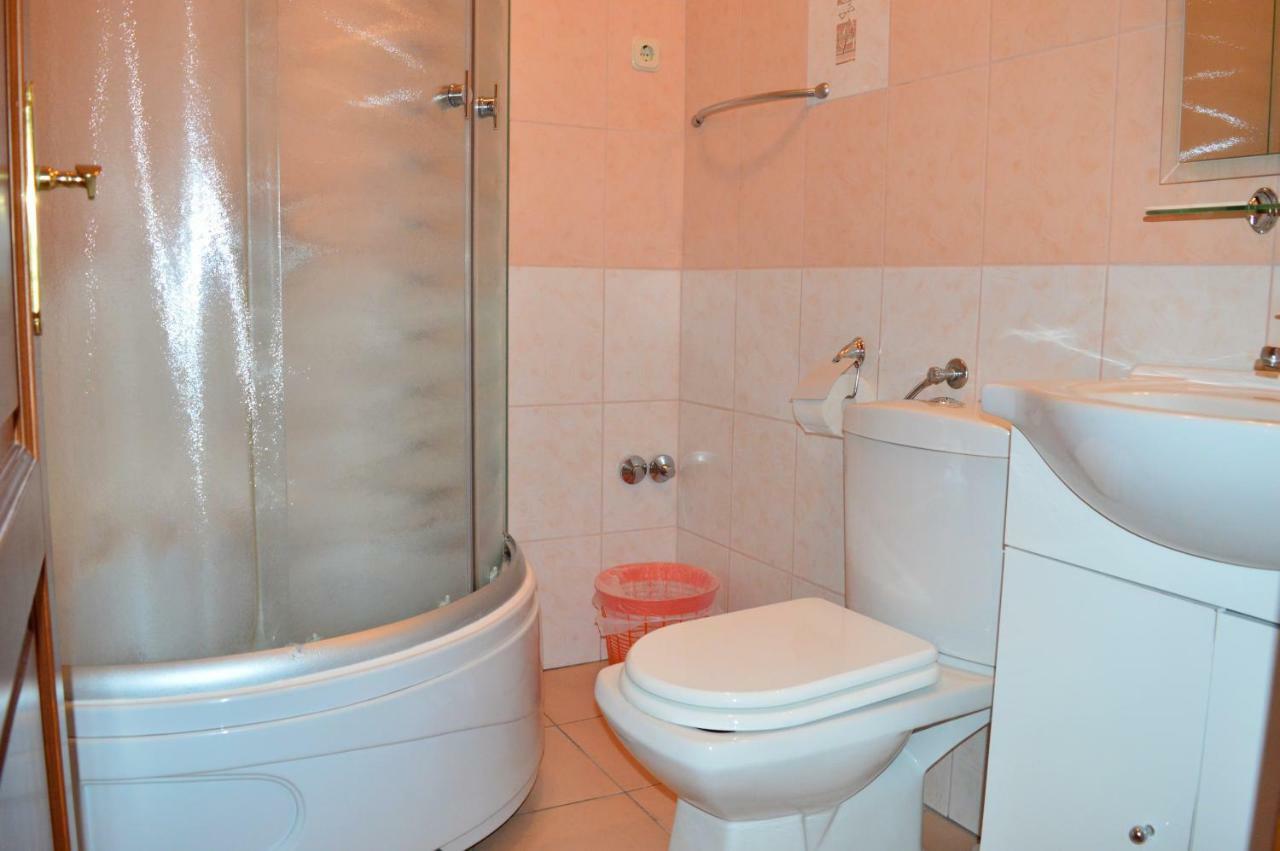 Apartmani Macak II 诺瓦利娅 外观 照片