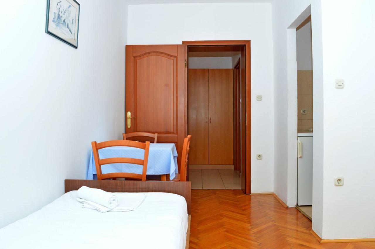 Apartmani Macak II 诺瓦利娅 外观 照片