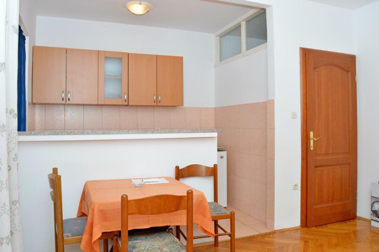Apartmani Macak II 诺瓦利娅 外观 照片