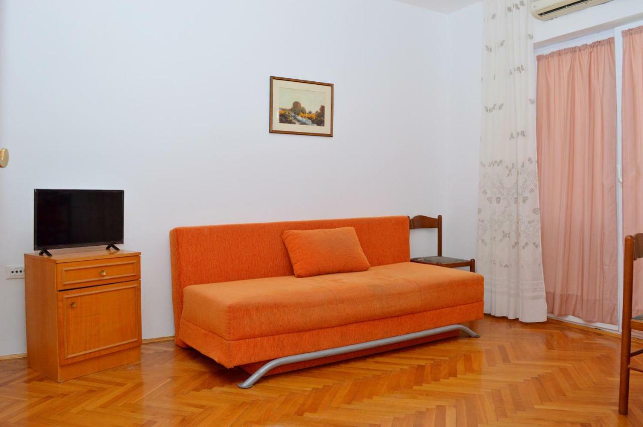 Apartmani Macak II 诺瓦利娅 外观 照片