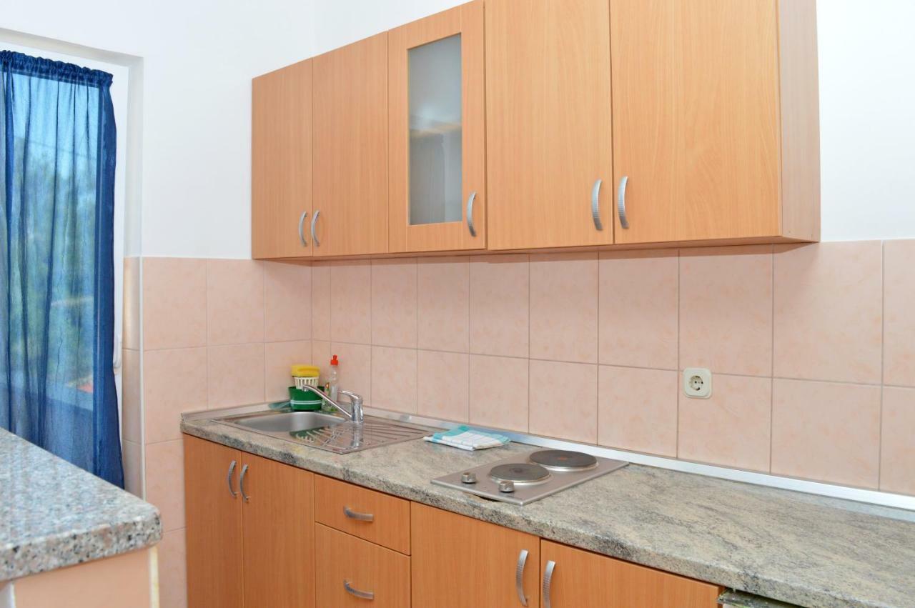 Apartmani Macak II 诺瓦利娅 外观 照片
